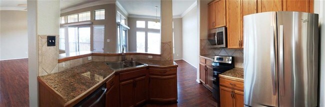 Foto del edificio - 20911 Waterside Dr