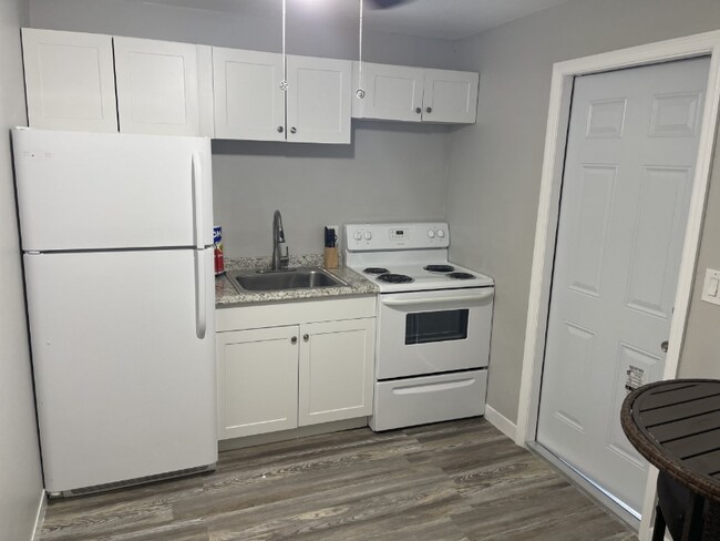 Foto del edificio - 2640 NE Indian River Dr