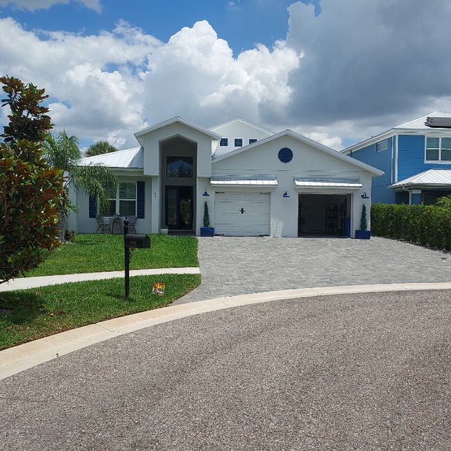 Building Photo - 6411 Coquina Island Cove