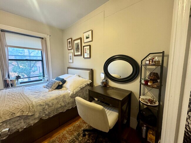 Foto del edificio - 614 Columbus Ave