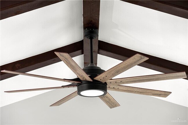 Foto del edificio - 15 E SGT Leonel Trevino Rd