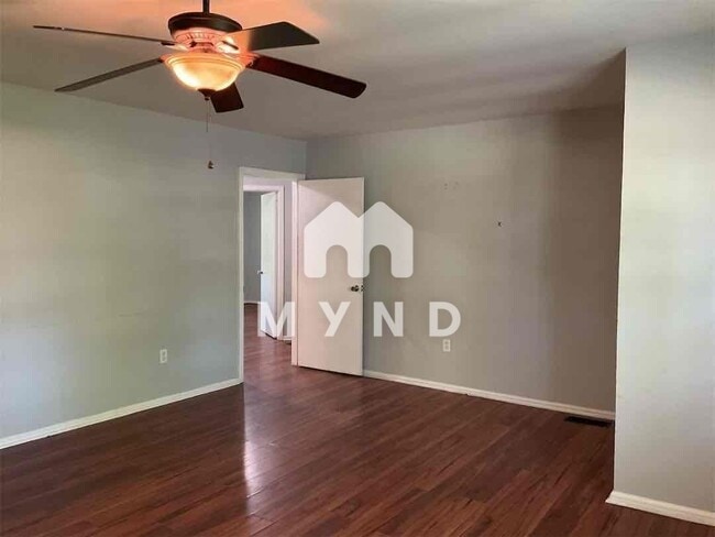 Building Photo - 127 Winston Ct