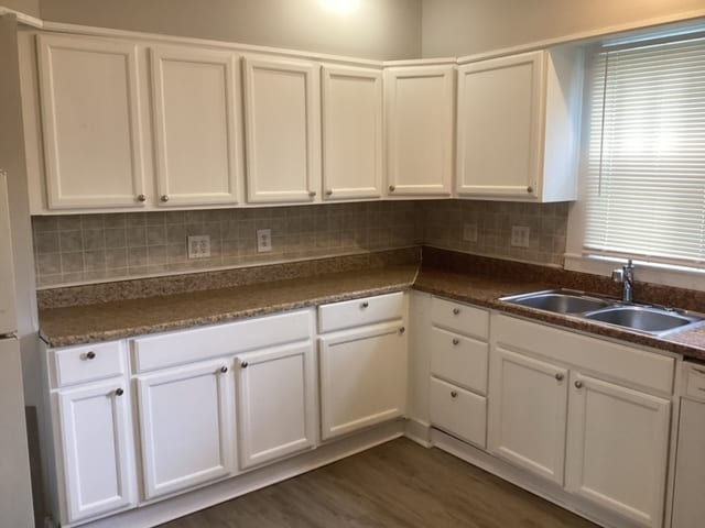 Building Photo - 3827 Graceland Ave