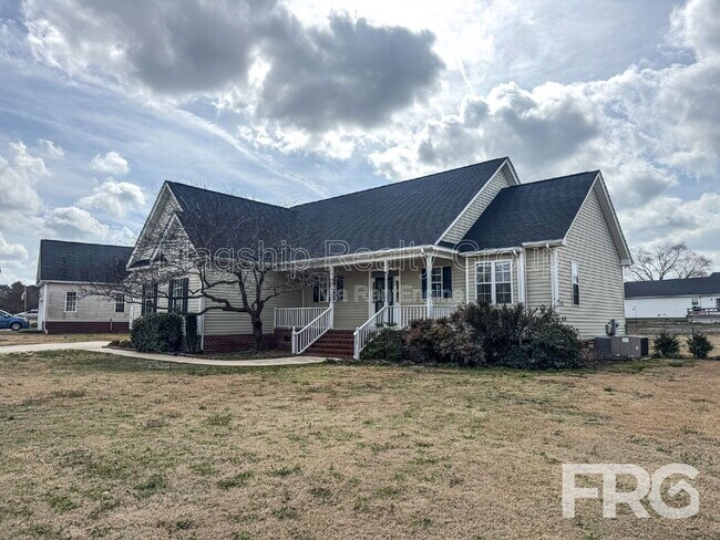 Building Photo - 115 Remount Rd