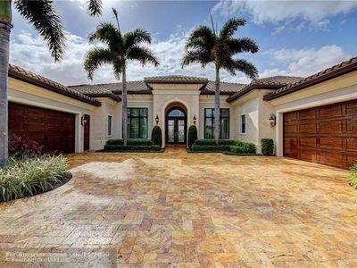 Building Photo - 16853 Crown Bridge Dr