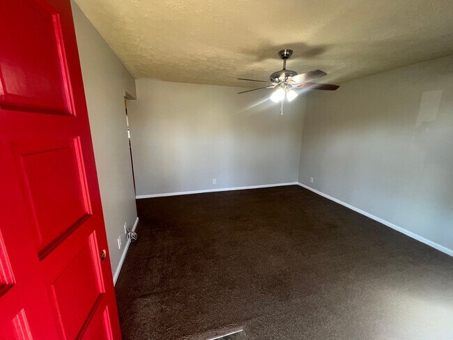 Foto del edificio - This is it! Mt Washington 3 Bedroom