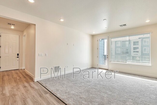 Building Photo - 16841 Askins Loop