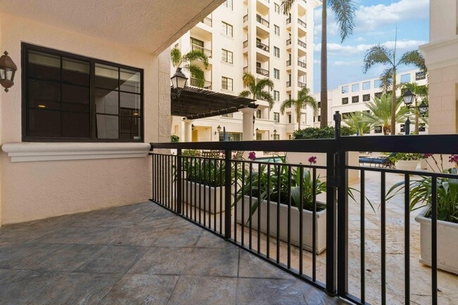 Photo - 233 S Federal Hwy House