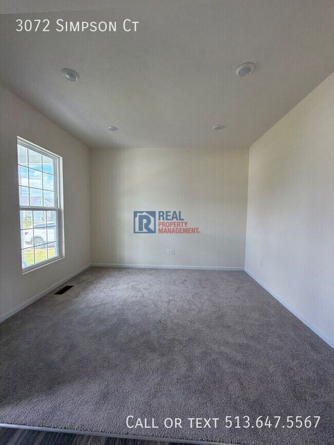 Foto del edificio - 3072 Simpson Ct