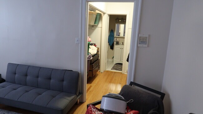 Foto del edificio - 1716 W Albion Ave