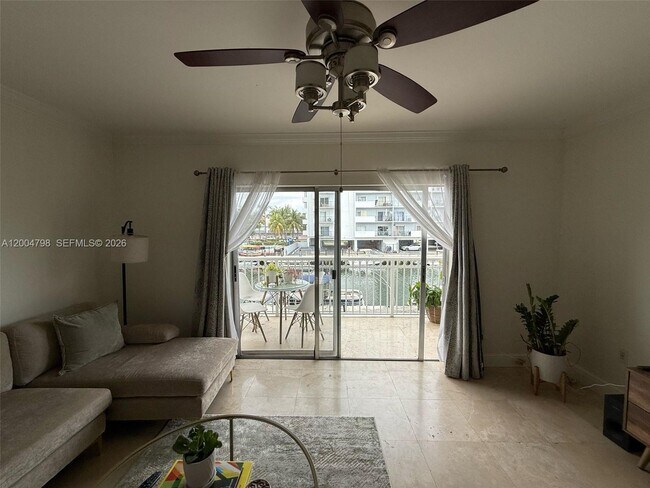 Foto del edificio - 3601 NE 170th St