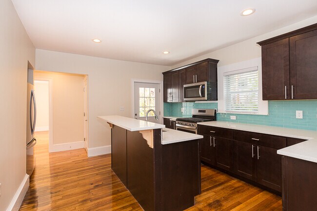 Foto del edificio - 9 Rock Valley Ave