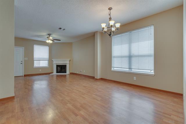 Foto del edificio - 3949 Parkhaven Dr