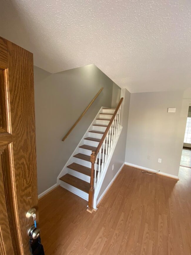 Building Photo - 19 Heron Ct