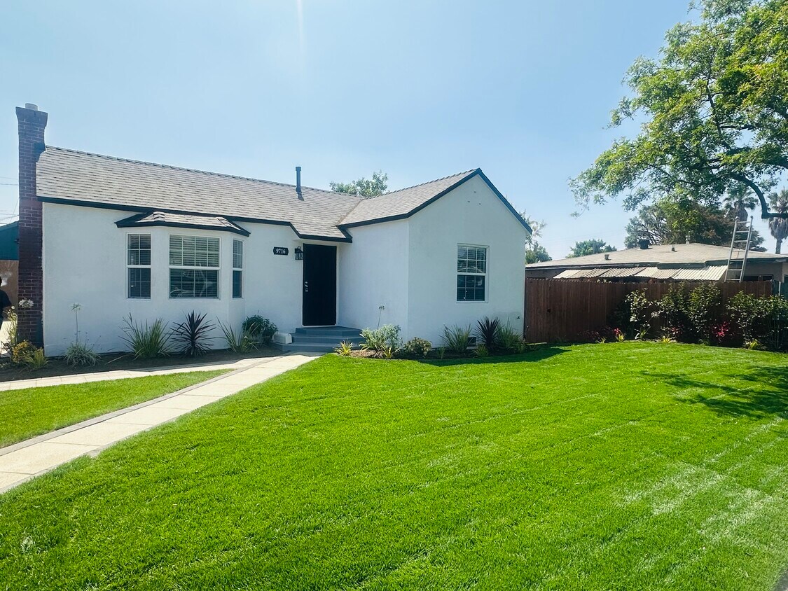 Foto principal - 9716 Felton Ave