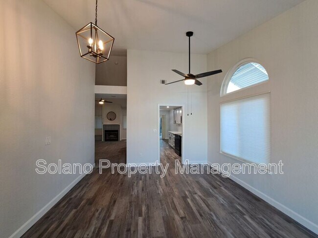 Foto del edificio - 357 Shannon Dr