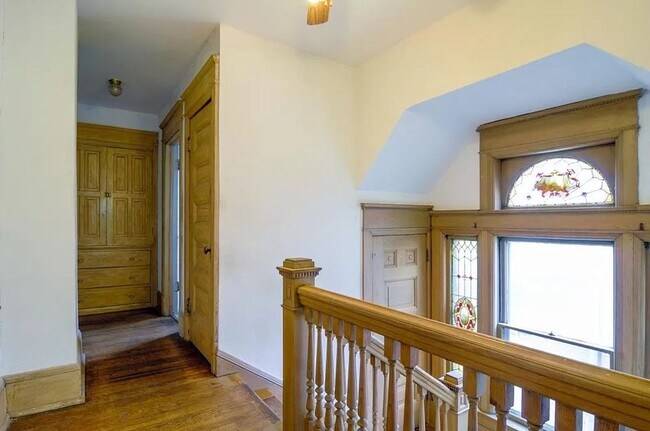 Foto del edificio - June 1st 2026 Move in Beautiful 7 Bedroom ...
