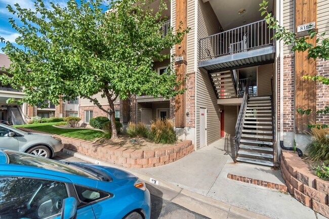 Foto del edificio - 8182 N Cedar Springs Rd