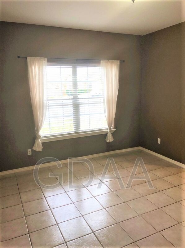 Foto del edificio - 902 Hollow Trail Ct