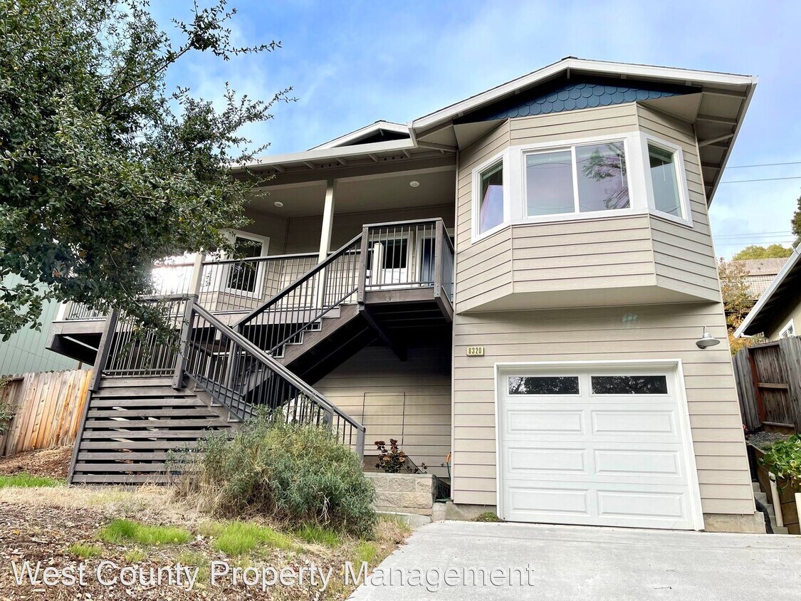 3 br, 2 bath House 8320 Trenton Rd House Rental in Forestville, CA