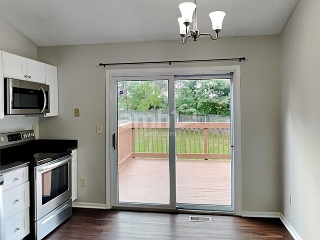 Foto del edificio - 2877 Brown Deer Ct
