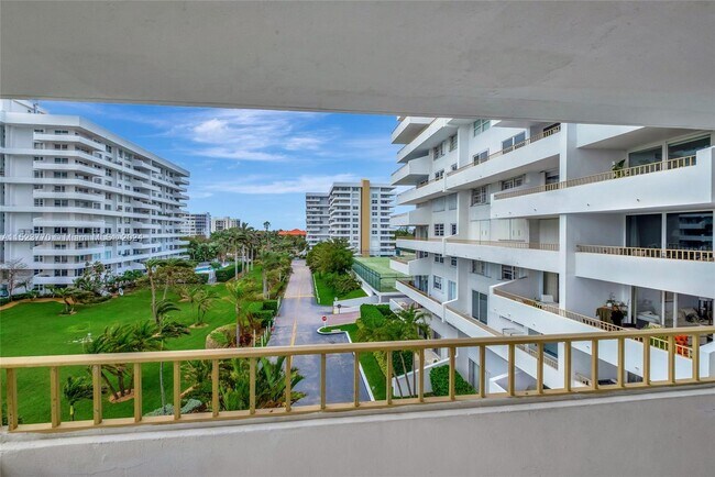 Building Photo - 177 Ocean Ln Dr