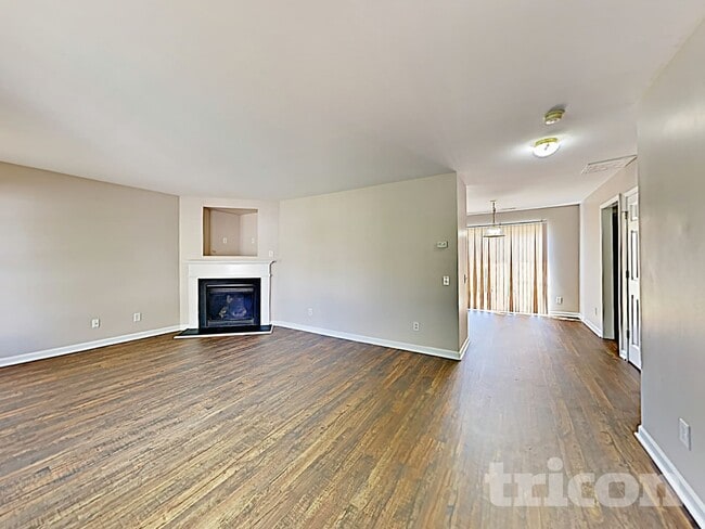 Building Photo - 1305 Peach Park Ln