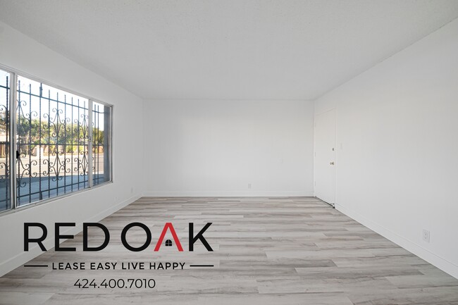 Foto del edificio - 6501 Cherry Ave