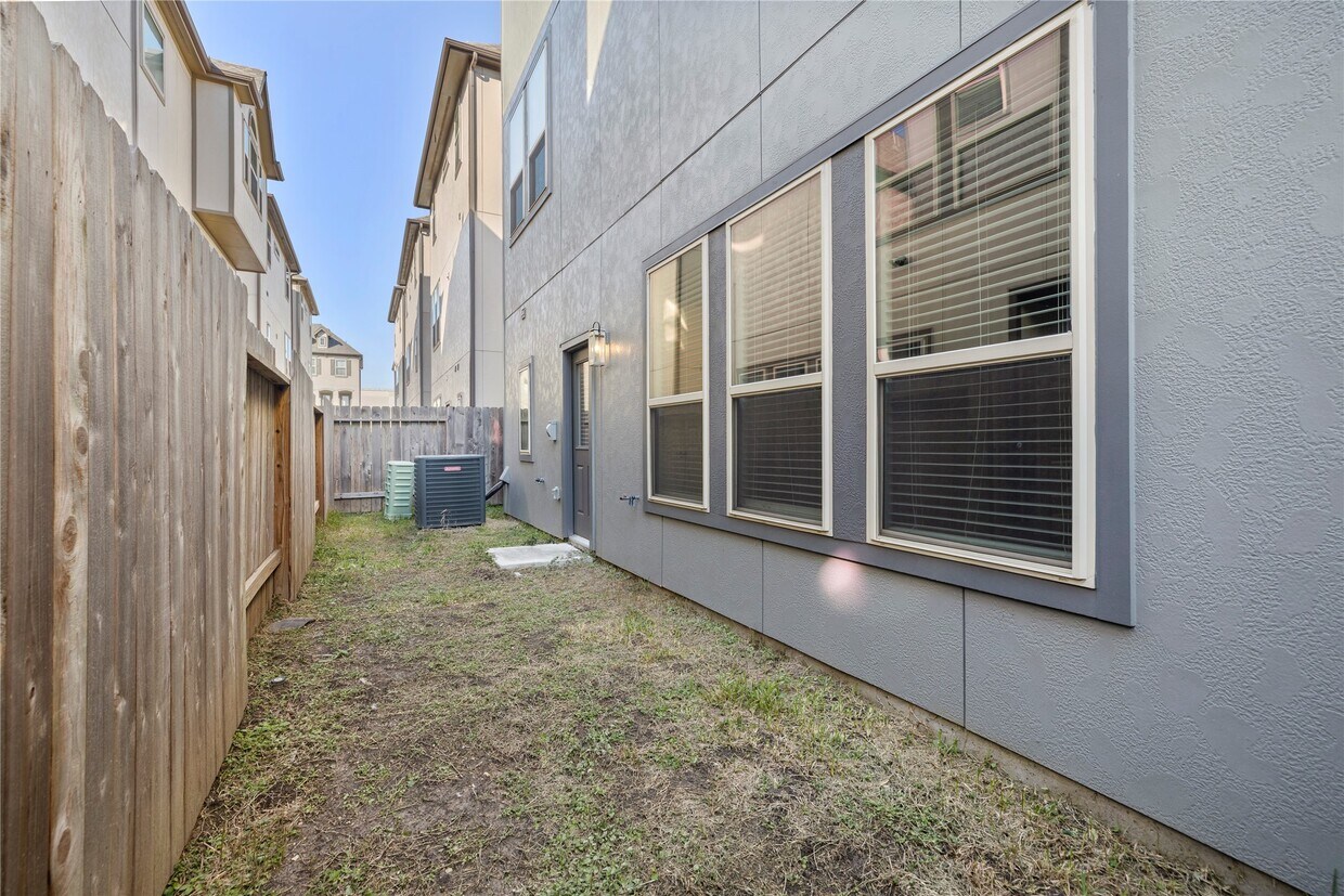 Foto del edificio - 4007 Centre Valley Ln