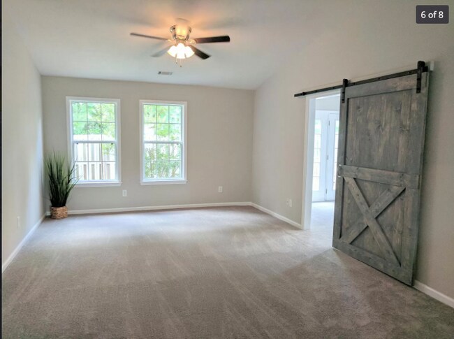 Building Photo - 300 Elders Pond Cir