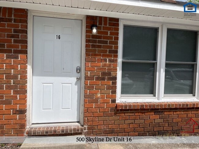 Building Photo - 500 Skyline Dr