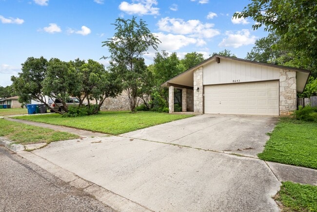 Building Photo - 8643 Bristlecone St