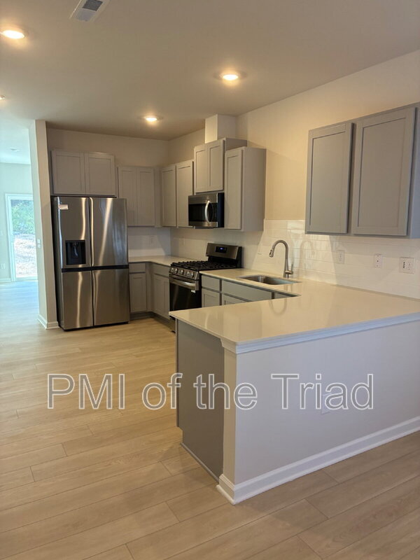 Foto del edificio - 1817 Autumn Mist Dr