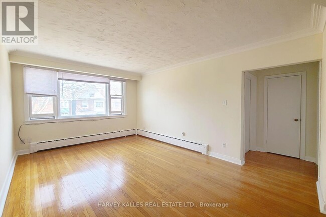Building Photo - 105-105 Gilmour Ave