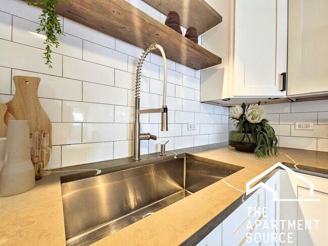 Foto del edificio - 1344 N Dearborn St