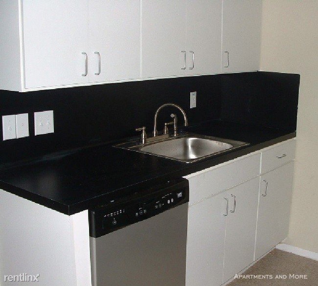 Foto del edificio - 605 W Hutchison St