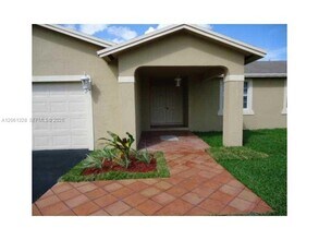 Building Photo - 13621 SW 281st Terrace