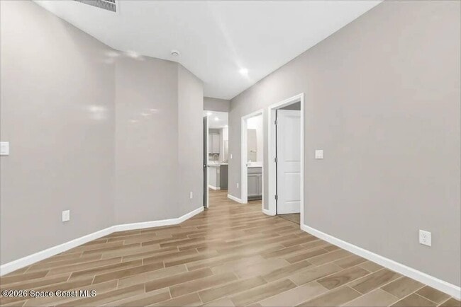 Building Photo - 6364 Starlight Dr