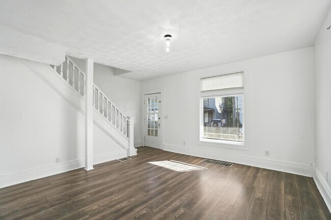 Foto del edificio - 191 Elmwood Ave