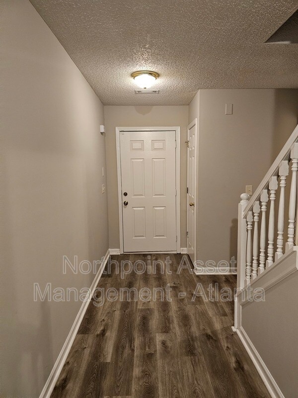 Building Photo - 1435 Maple Valley Ct