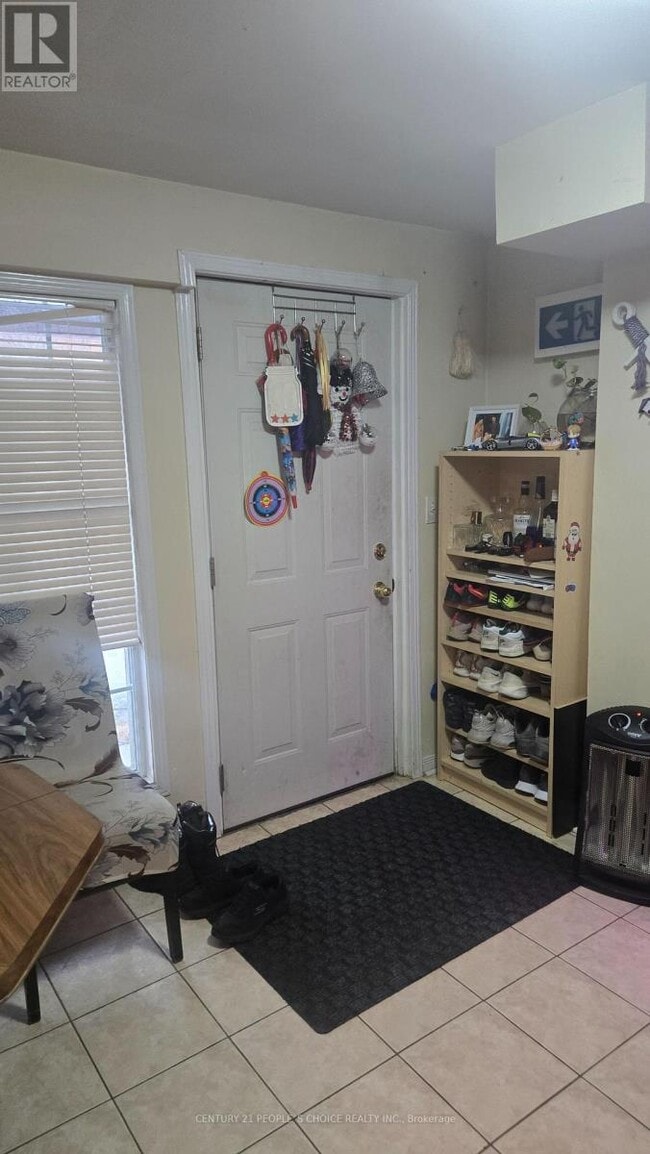 Photo du bâtiment - 68 Pennyroyal Crescent