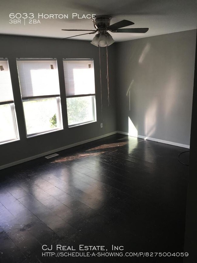 Foto del edificio - 6033 Horton Pl