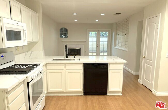 Building Photo - 11209 Terra Vista Pkwy