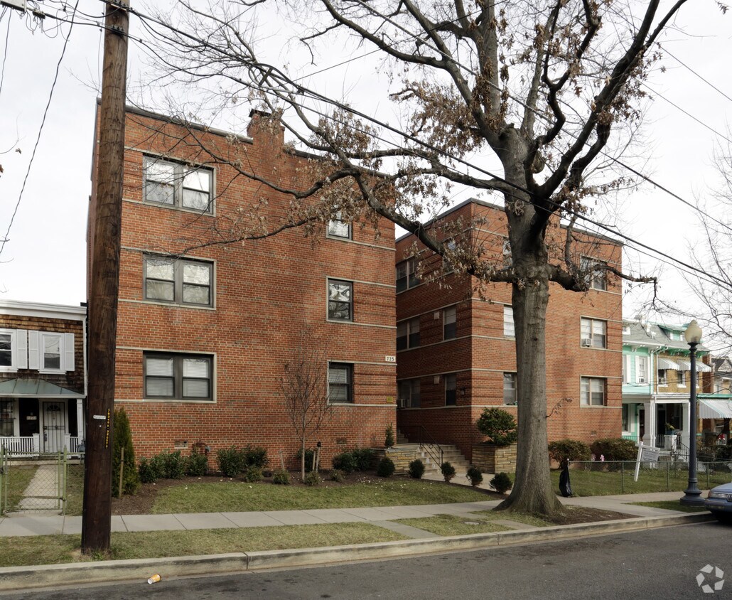 Foto del edificio - 723 Jefferson Street NW