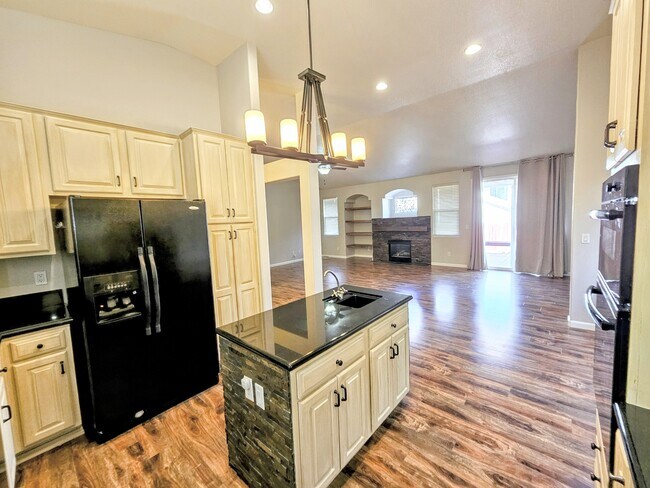 Foto del edificio - 8713 Spinner Ct