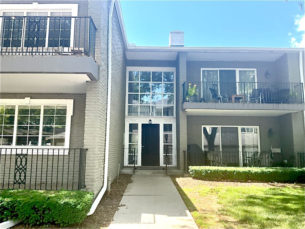 Foto principal - 1115 N Old Woodward Ave