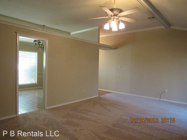 Foto del edificio - 3 br, 2 bath House - 628 Waterford Drive