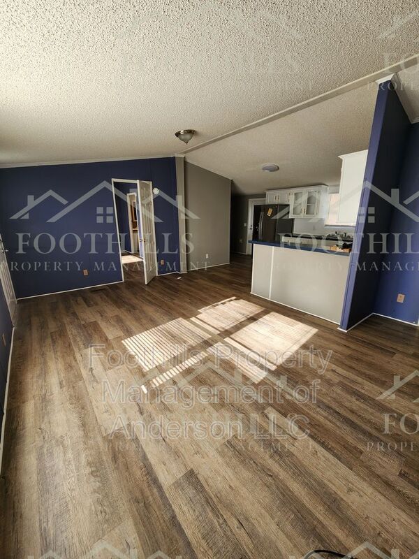 Building Photo - 91 Lemans Dr