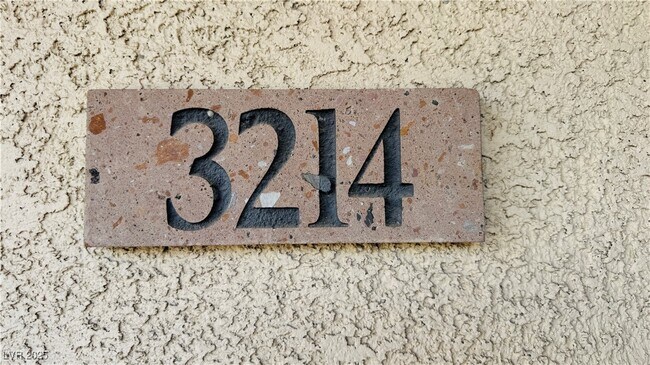 Foto del edificio - 2291 W Horizon Ridge Pkwy