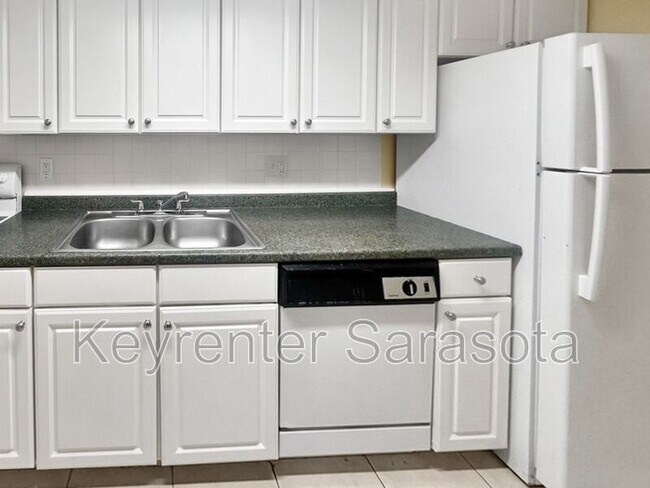 Foto del edificio - 2411 8th St